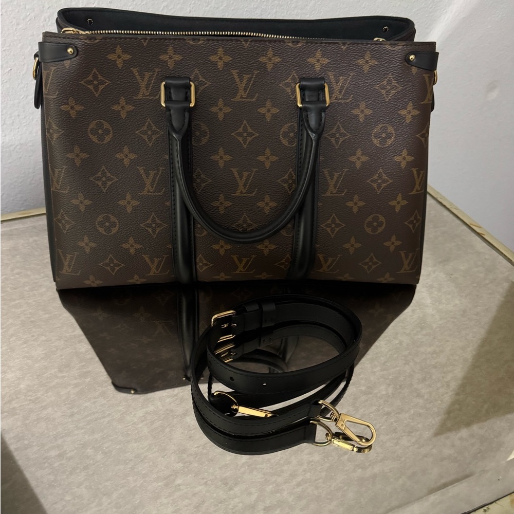 Louis Vuitton Black and Brown Monogram Bag